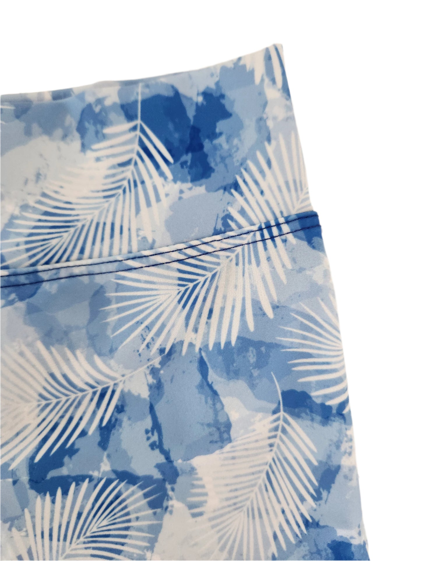 Hot Pants with High Waist in Palm Leaves & Paint Splashes